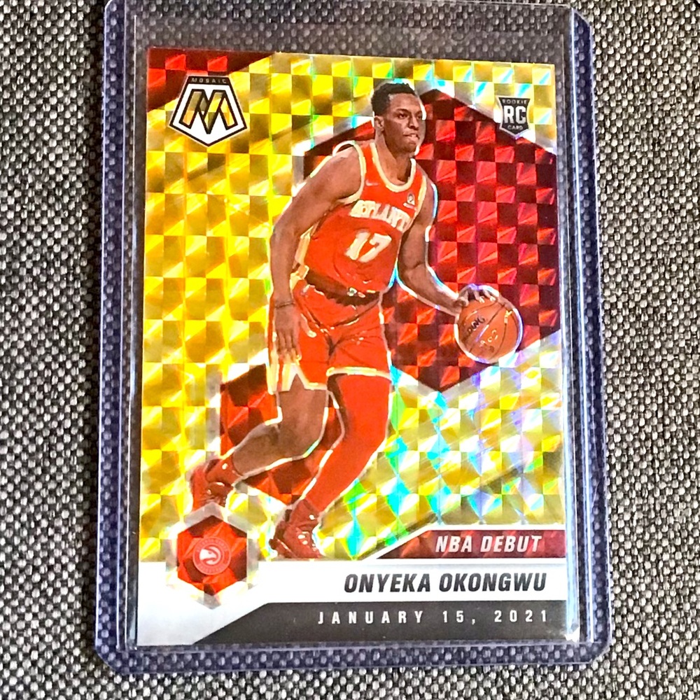 Onyeka Okongwu 2021 Panini Mosaic NBA Debut Rookie Card Refractive Yellow Red